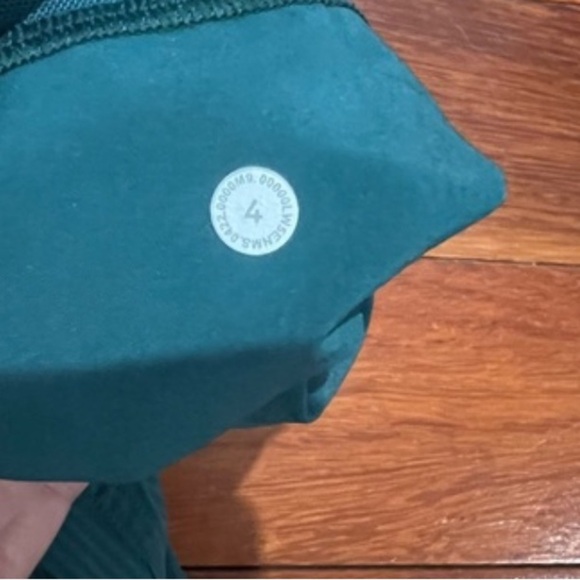 Lululemon Dance Studio Mid Rise Jogger Full Length Green Jasper Sz. 4 - Picture 5 of 6